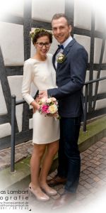 Hochzeit, Trauung, Böblingen, Standesamt, Braut, Paar, Strauss, Bräutigam, weiß